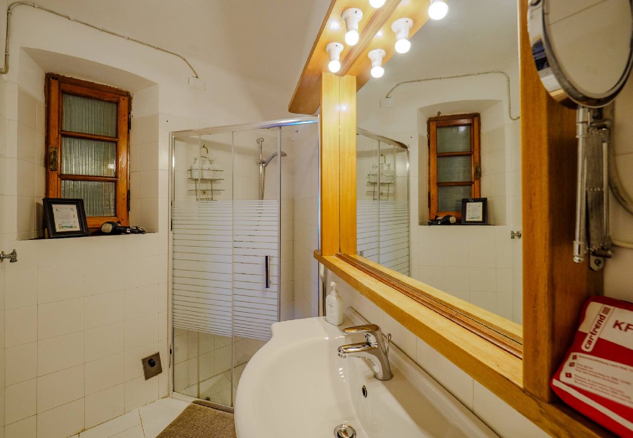 Casa en Vernazza - Muin a Ventu Historical Tower