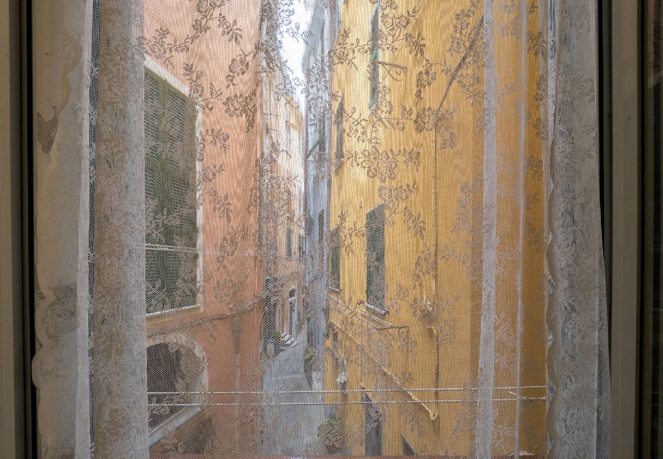 Alquiler por habitaciones en Vernazza - Picagetta Tiny Room with AC