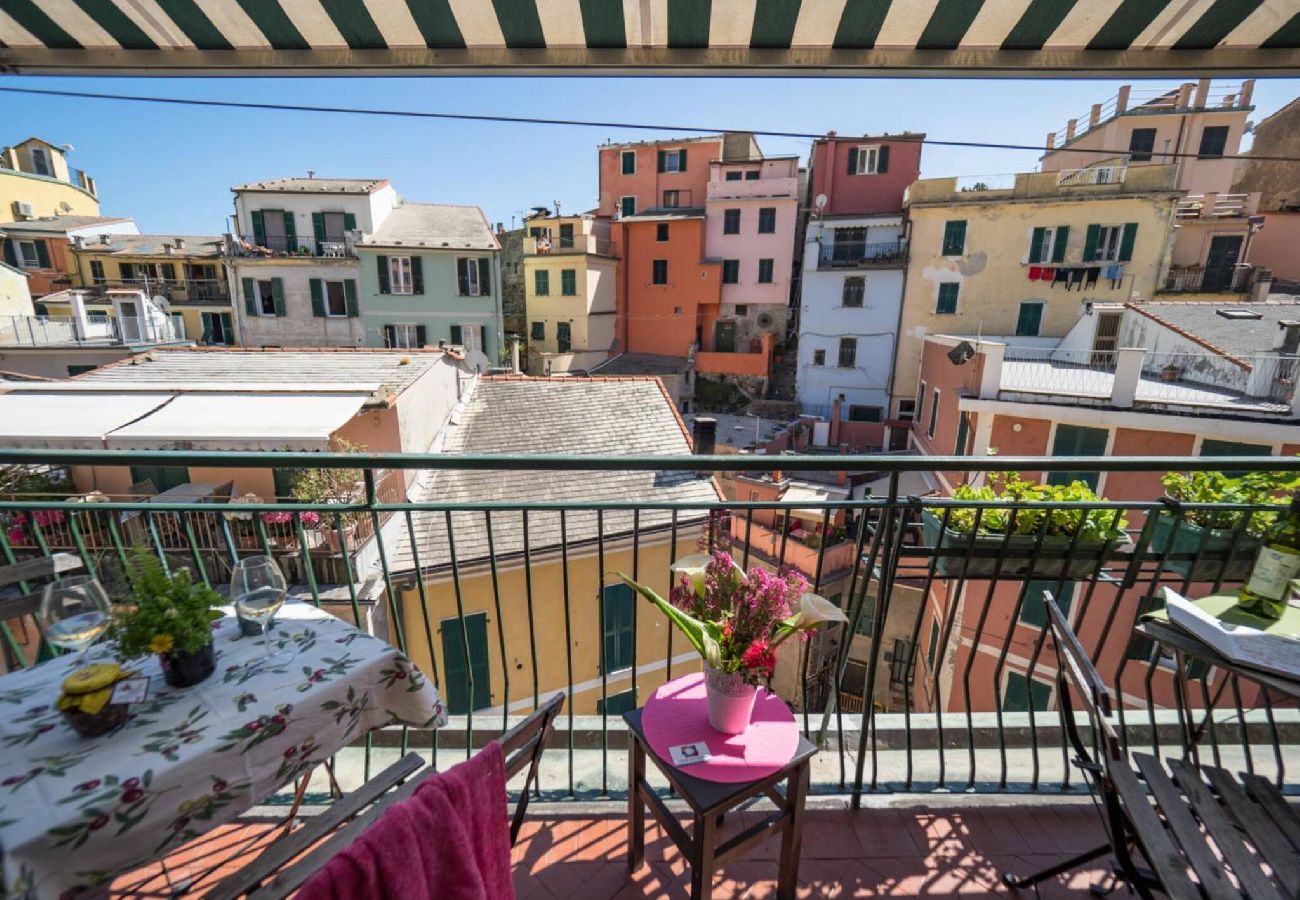 Apartamento en Vernazza - Recanissu Apartment with Balcony & AC