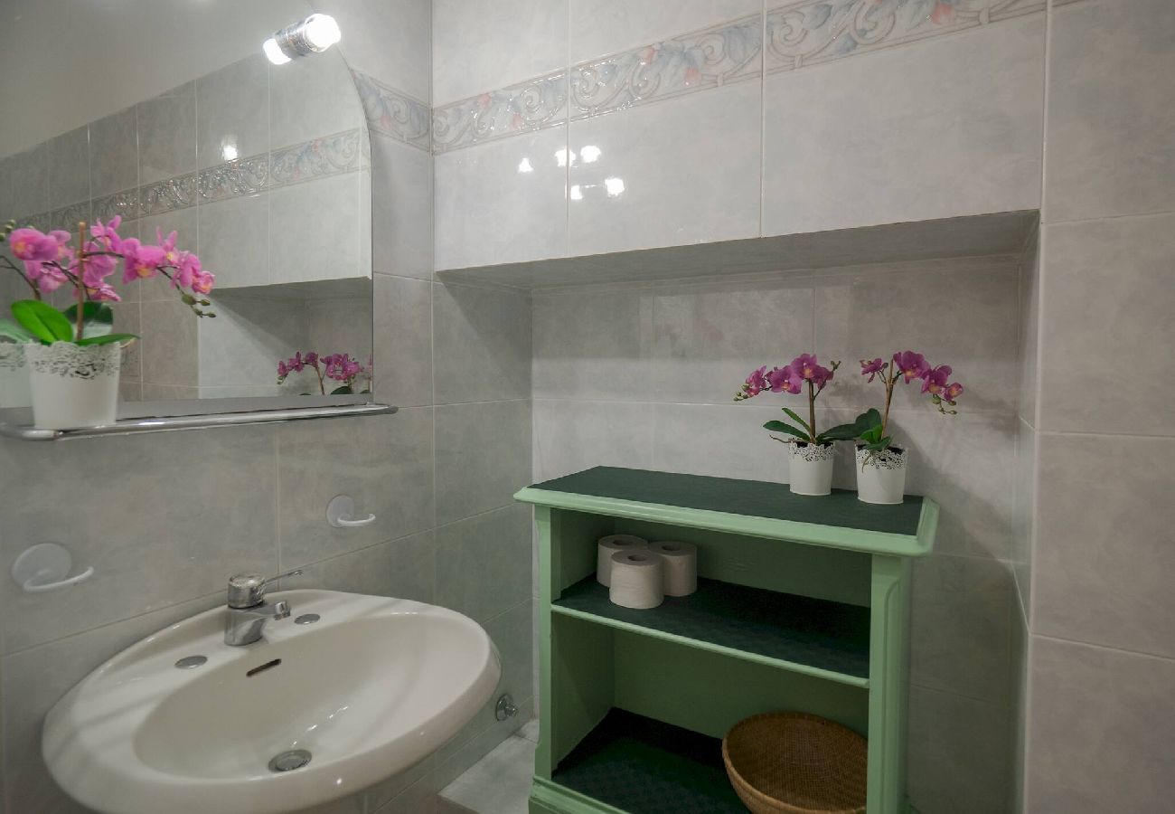 Apartamento en Monterosso al Mare - Picabon Quiet Apartment with AC & Balcony