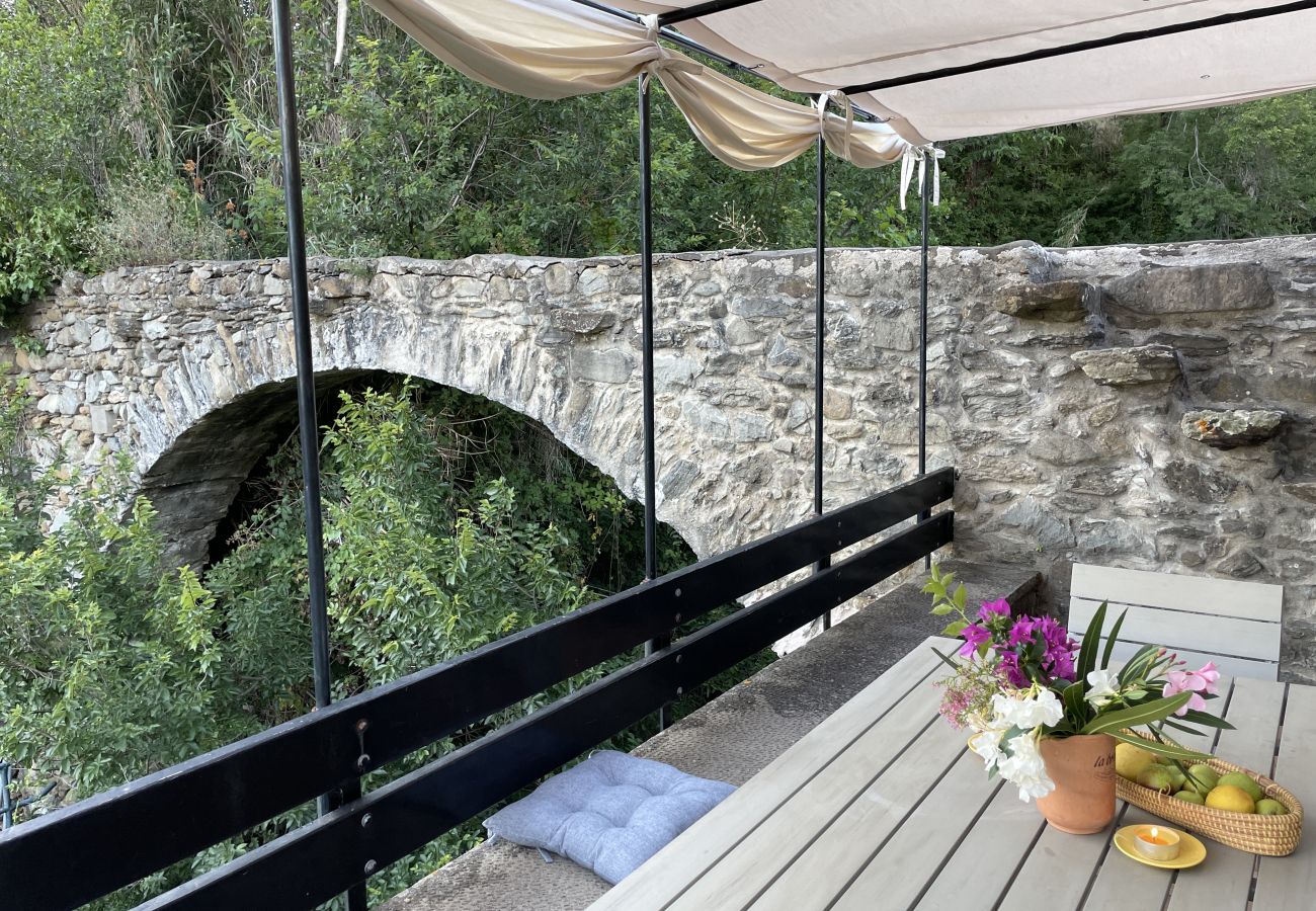 Villa en Corniglia - Villa Il Frantoio Terra Rossa