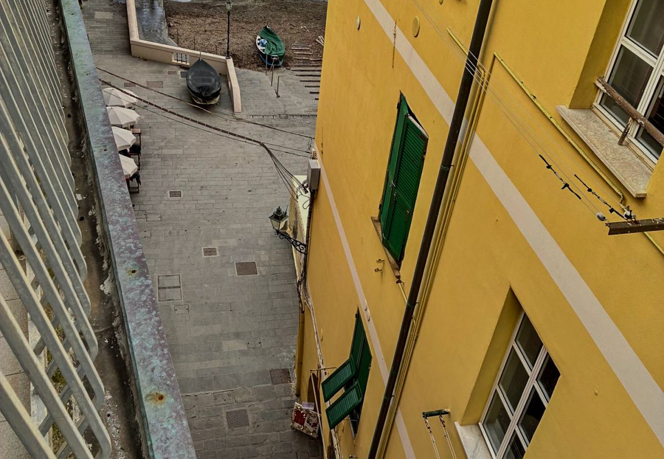 Apartamento en Vernazza - Gemma Apartment with AC & Sea View Balcony