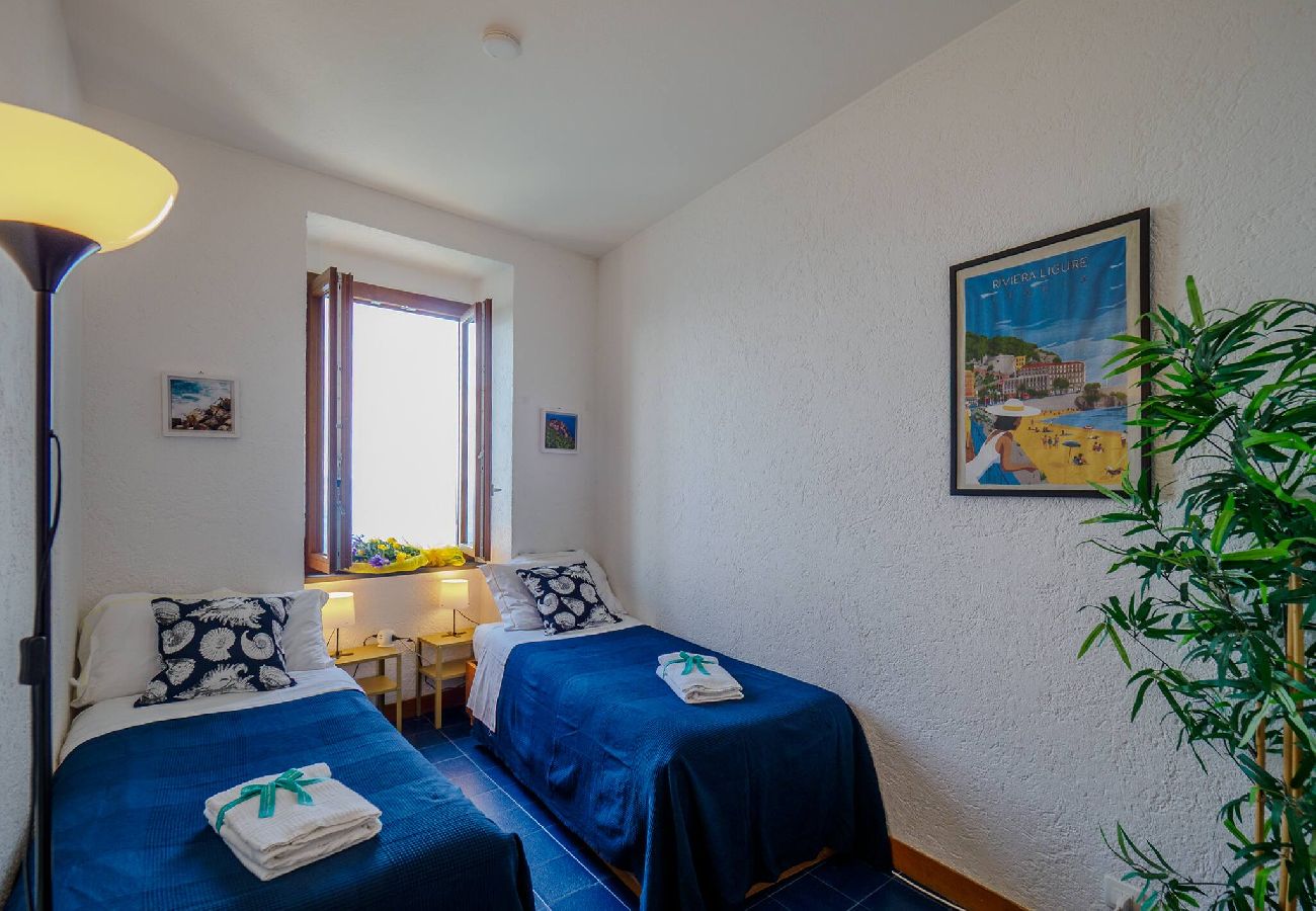 Appartement à Manarola - La Lampara Sea View Terrace Apartment with AC