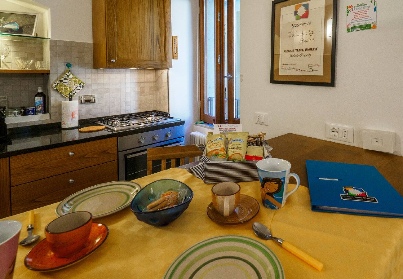 Appartement à Vernazza - Ventu De Ma First Floor Studio with AC