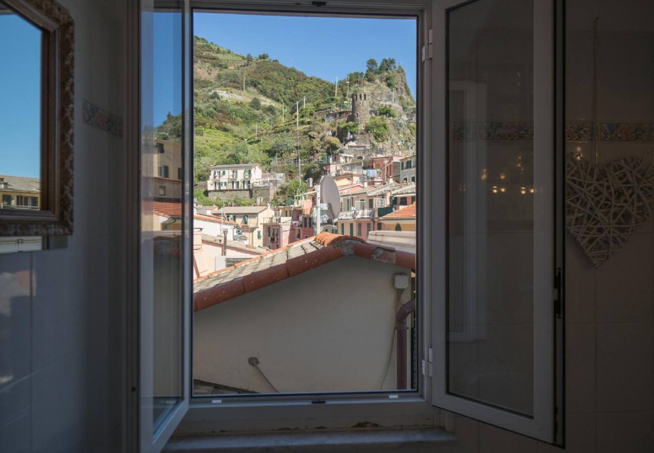 Appartement à Vernazza - Recanissu Apartment with Balcony & AC