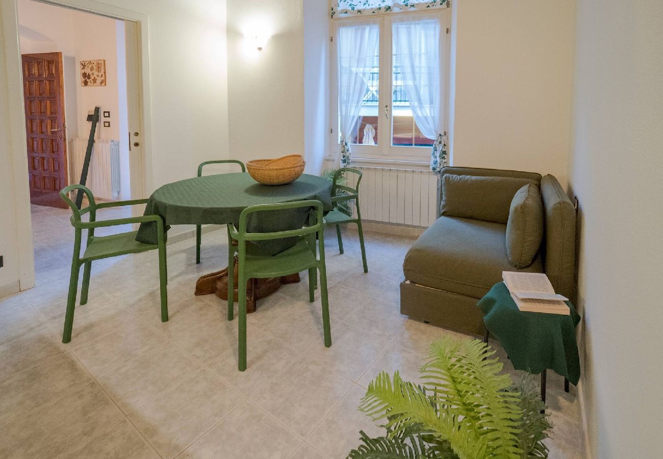 Appartement à Monterosso al Mare - Picabon Quiet Apartment with AC & Balcony