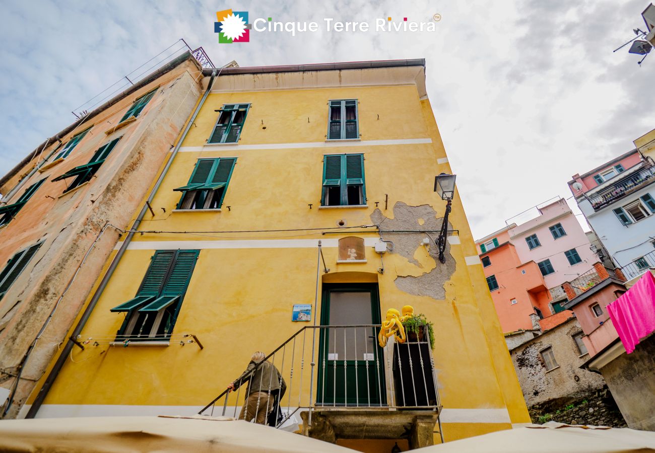 Apartamento em Vernazza - El Nin Apartment with Terrace & AC