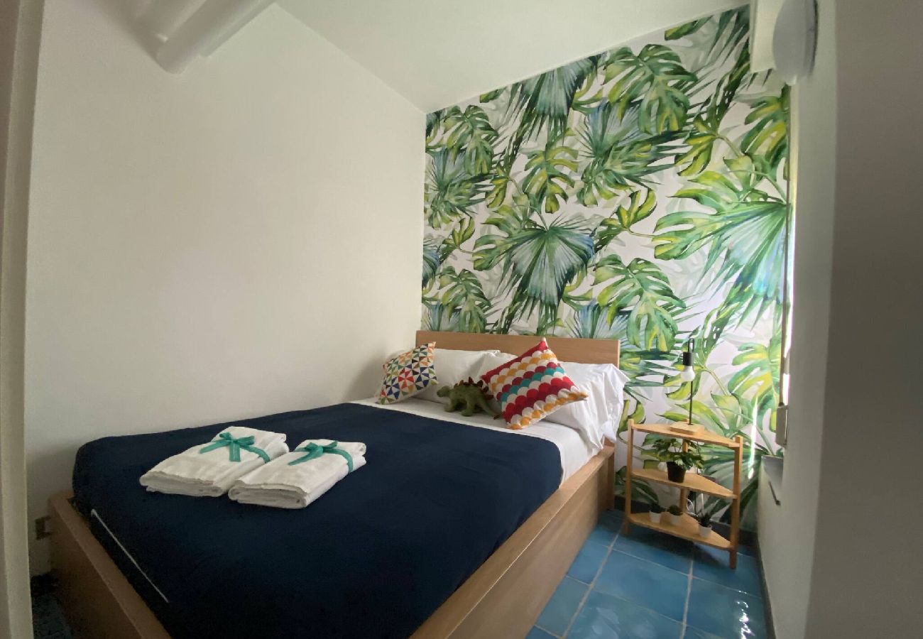 Apartamento em Monterosso al Mare - Fetta di Limone Apartment with AC and Patio