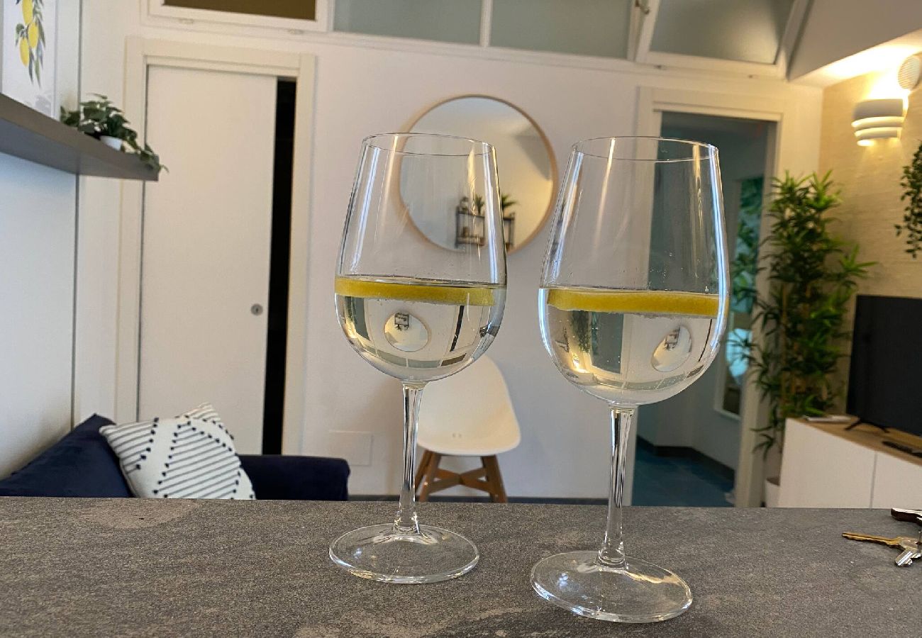 Apartamento em Monterosso al Mare - Fetta di Limone Apartment with AC and Patio