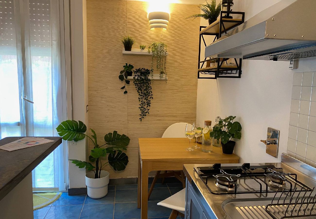 Apartamento em Monterosso al Mare - Fetta di Limone Apartment with AC and Patio