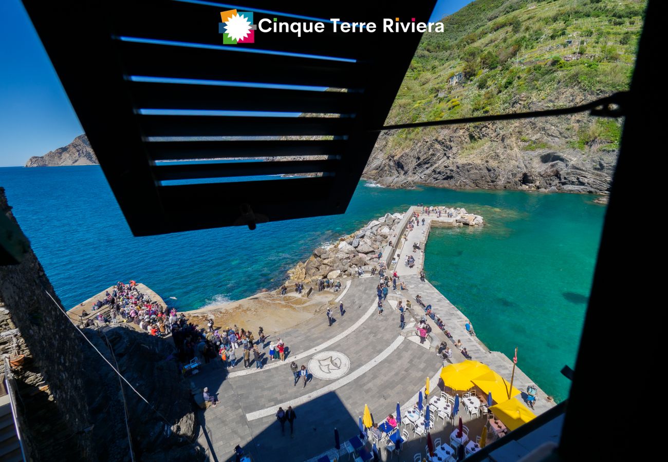 Apartamento em Vernazza - Casa Teresa with AC and Sea View Balcony