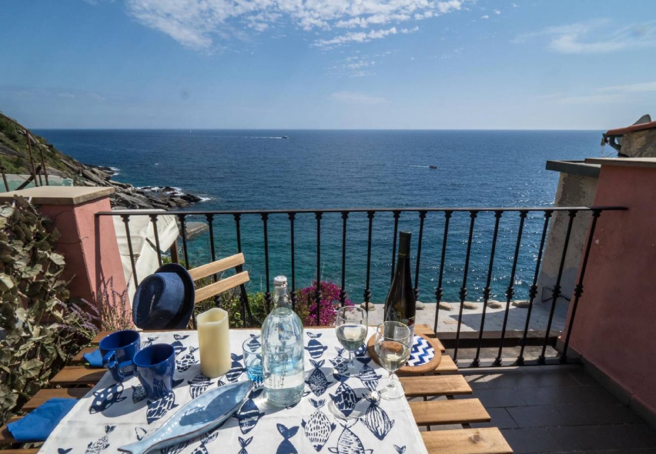 Casa em Vernazza - Refilea Sea View Tower Villa