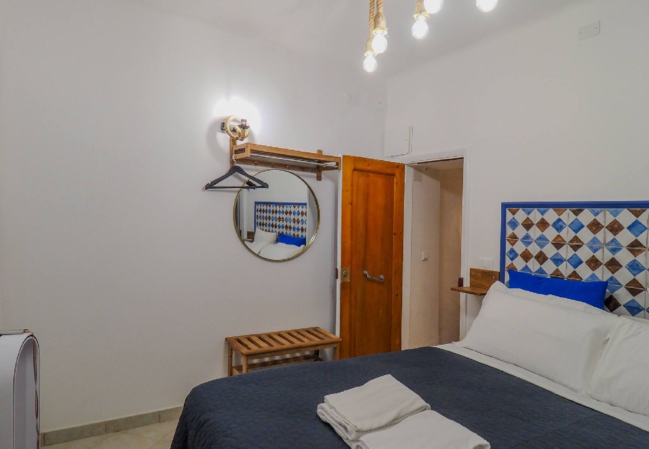 Quarto em Vernazza - Ventu de Ma Tiny Room