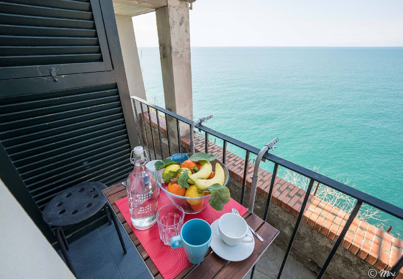 Apartamento em Manarola - Il Baluardo Sea View Apartment on the Cliff