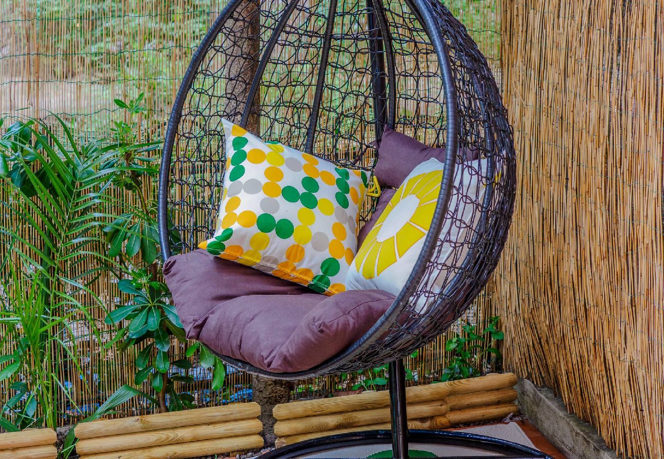 Apartamento em Monterosso al Mare - Sciacchetrà Apartment with AC & Patio