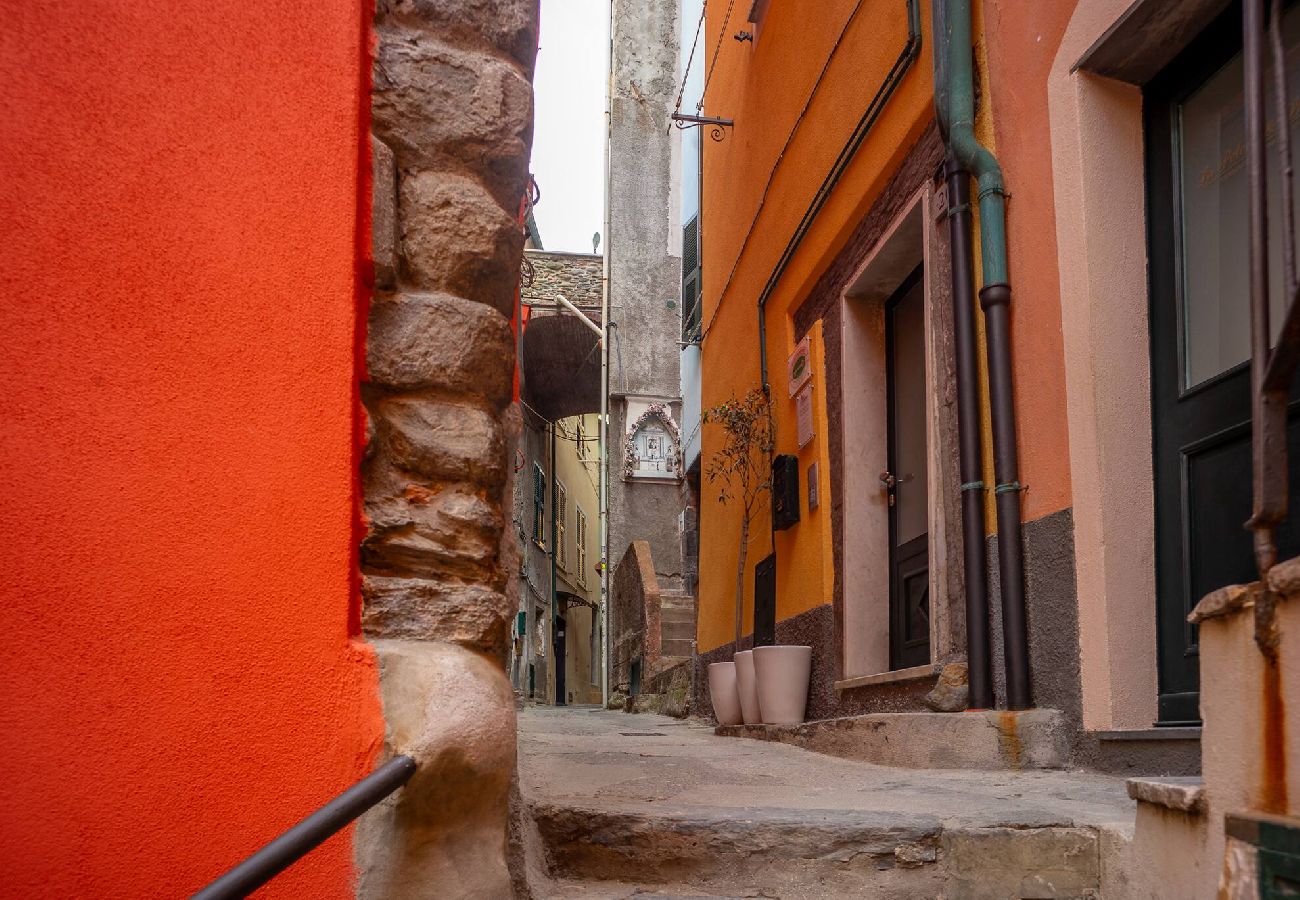 Apartamento em Vernazza - Unda de Ma Apartment with AC & Sea View Balcony